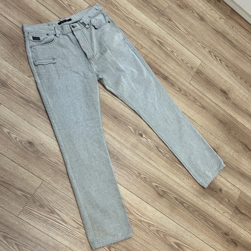 Stylish Sean John Gray Jeans